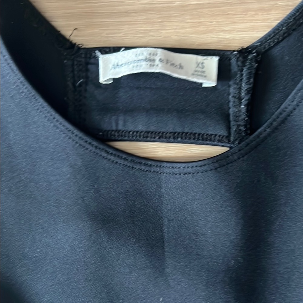 Abercrombie & Fitch Soft Scuba Dress - Picture 3 of 6
